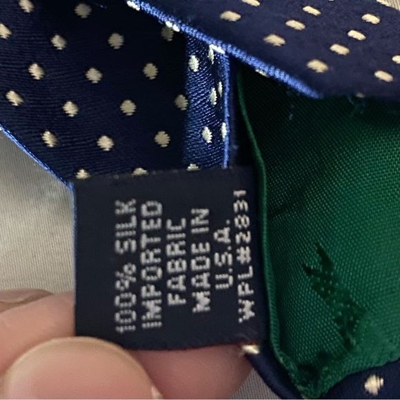 Tommy Hilfiger Vintage Jacquard Men’s Black & White Paisley 100% Silk Tie USA - Picture 5 of 7